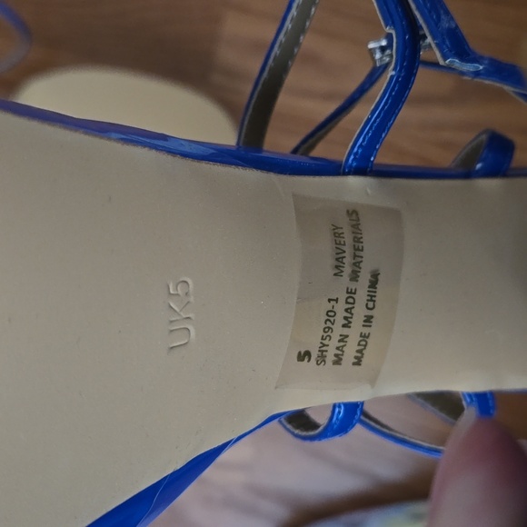 EGO Mavery Strappy Platform Heel Sandals - Picture 10 of 15